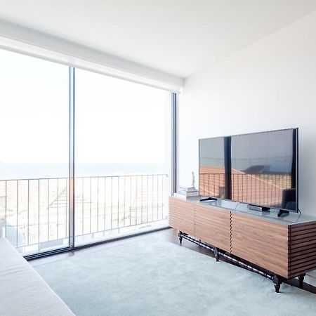 Boutique Rentals- Bliss By The Sea Apt- Ocean Views In Foz Beach Порто Екстериор снимка