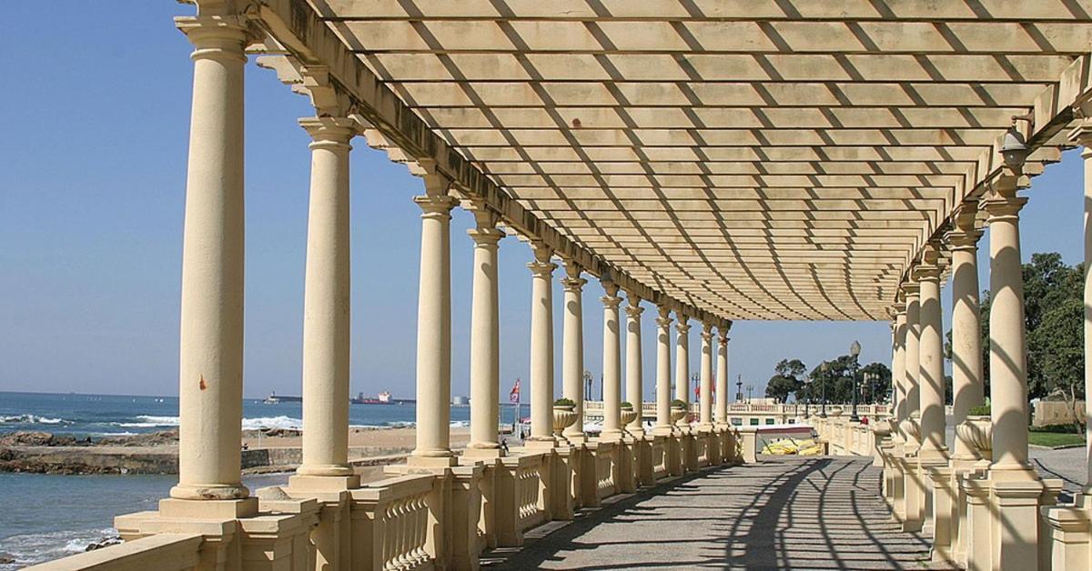 Boutique Rentals- Bliss By The Sea Apt- Ocean Views In Foz Beach Порто Екстериор снимка