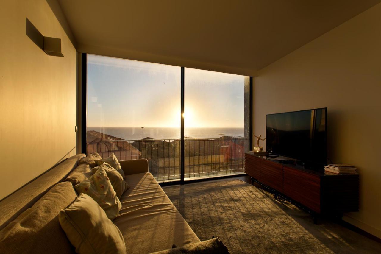 Boutique Rentals- Bliss By The Sea Apt- Ocean Views In Foz Beach Порто Екстериор снимка